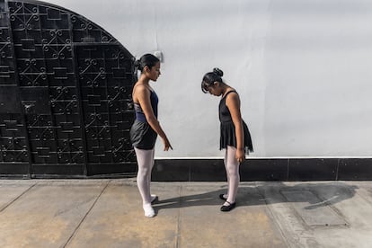 El ballet de Maricarmen, Perú