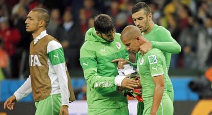 Los jugadores de Argelia tras perder ante Alemania. 