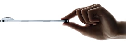 Lateral del smartphone iPhone Air de Apple