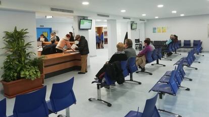 Sala de espera en el Hospital Virgen de las Nieves.de Granada.