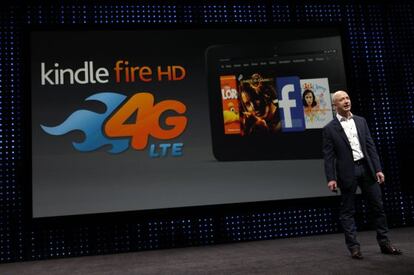Bezos presentó la tableta Fire HD 4G.