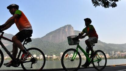 Ciclistas no Rio de Janeiro.