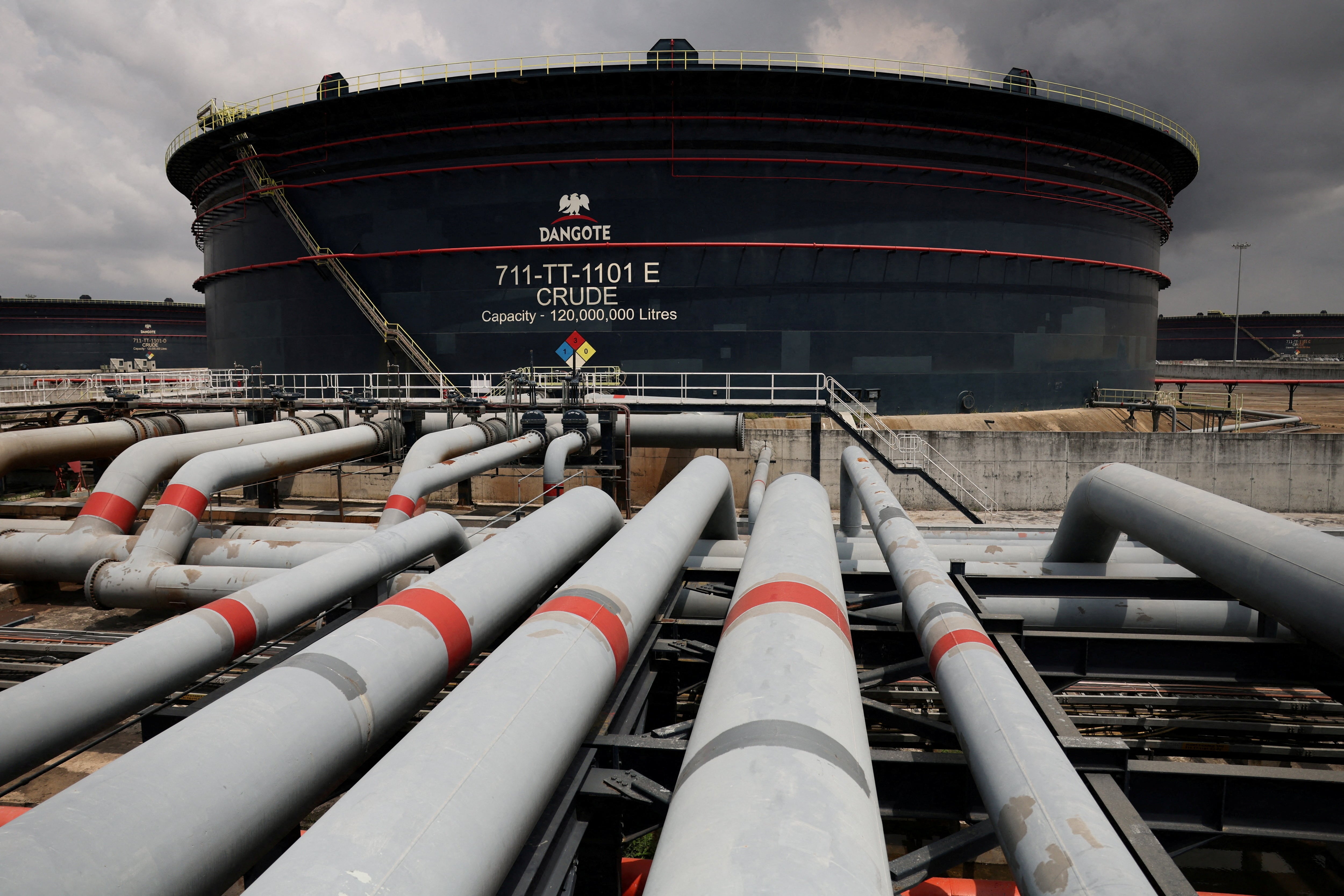 El grupo petrolero Dangote prepara para mayor salida a Bolsa de África, valorada en 40.000 millones de dólares