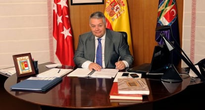Miguel Ángel Santamaría en su despacho oficial.