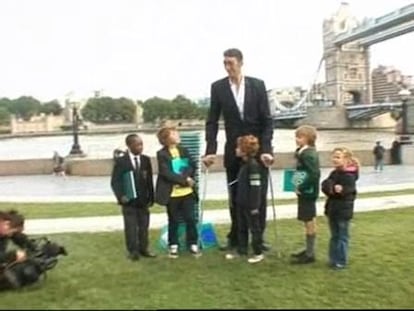 El hombre más alto del mundo es un turco