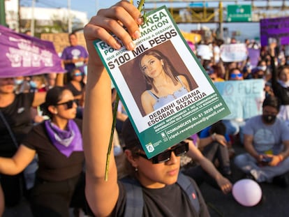 Una marcha en protesta por el asesinato de Debanhi Escobar, este viernes en Monterrey.