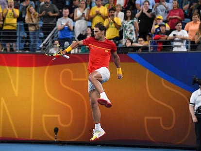 Nadal celebra el triunfo contra Minaur en Sídney.