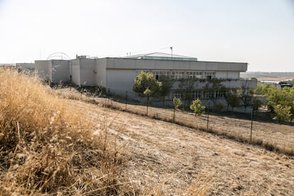 Centro de menores situado en el entorno del polígono Cobo Calleja, entre Fuenlabrada y Parla.