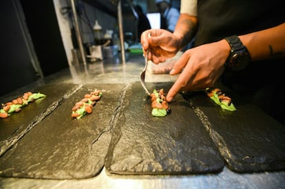 Uno de los platillos que se preparan en Maido, en Lima.