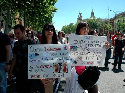 Manifestaci&oacute;n de investigadores del CSIC, en una imagen de archivo de 2013.