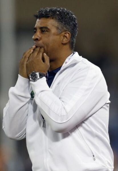 Rijkaard, durante un partido de la Copa del Golfo.
