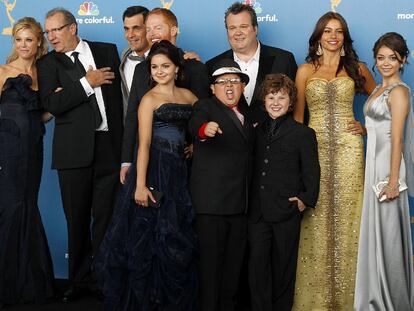 Los actores de <i>Modern family</i> recibieron seis galardones, incluidos el de mejor serie y mejor guión.