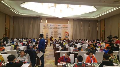 El salón donde se disputaron los campeonatos infantiles de China minutos antes del inicio de la primera ronda.