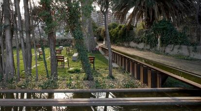 Parque de las Aigües de les Hortes de Vilabertran, en Figueres (Girona), de Michèle Orliacq y Miquel Batlle, galardonado por enteder sus autores el parque como una oportunidad de recuperación de antiguas estructuras agrícolas y de vinculación a las particularidades del territorio.