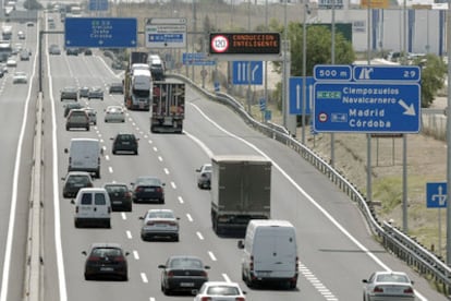 Un tramo de la carretera a la entrada de Madrid, una de las zonas donde se prevén retenciones durante la operación salida para el puente de Santiago de este fin de semana