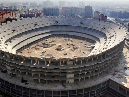 Vista de las obras paralizadas del nuevo estadio del Valencia C F. 