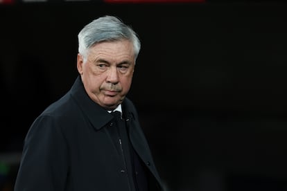 Carlo Ancelotti, entrenador del Real Madrid, en el partido de Liga contra el Barcelona.