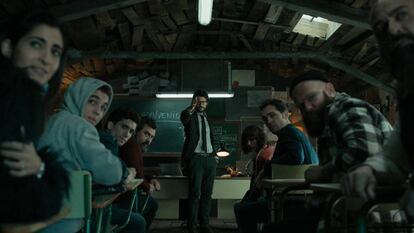 Los ladrones de 'La casa de papel', preparando el golpe.