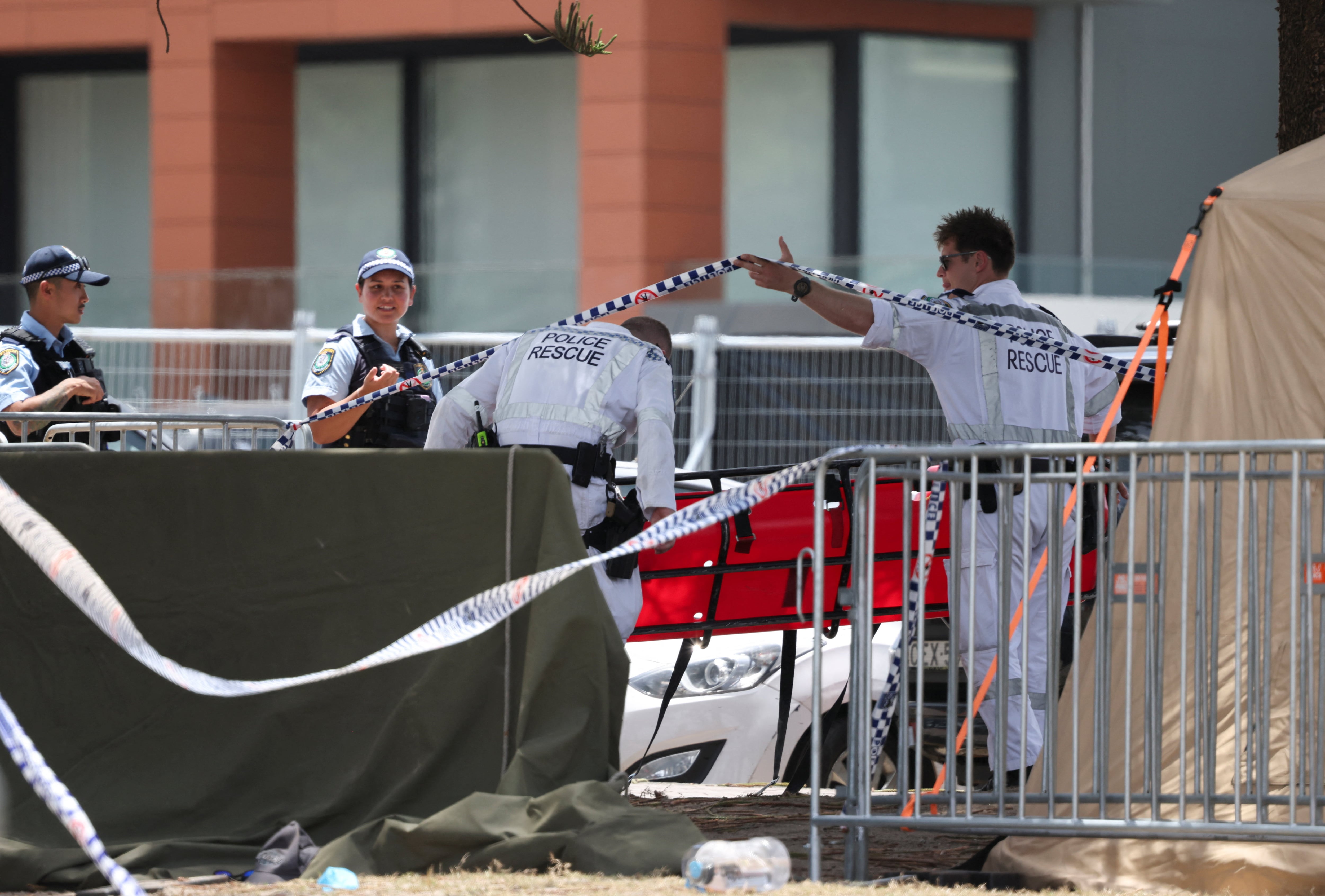 Australia planea endurecer la legislación sobre armas de fuego tras el atentado antisemita con 15 muertos en Sídney