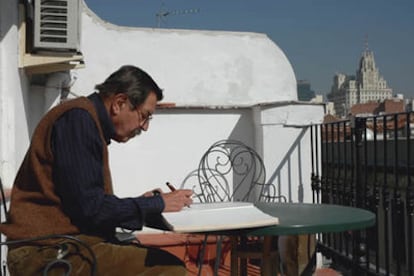 El escritor alemán y premio Nobel de Literatura Günter Grass vivió en Madrid durante dos meses a principio de primavera.