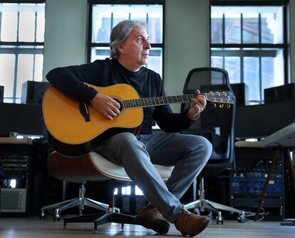 Marcos Fermoselle, en los estudios de Warner Music en Madrid. 