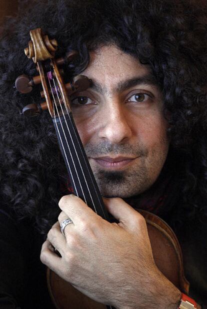 Ara Malikian se confiesa un poco supersticioso y <i>friki</i>.