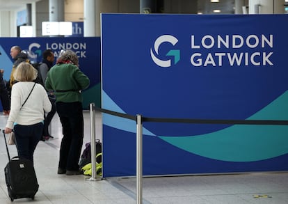 Fallo técnico en el control aéreo de Londres paraliza en tierra todos los vuelos que salen del Reino Unido