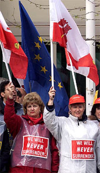 Manifestación de gibraltareños en Bruselas contra el Gobierno español.