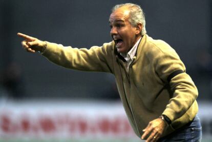 Alejandro Sabella, durante un partido con Estudiantes.