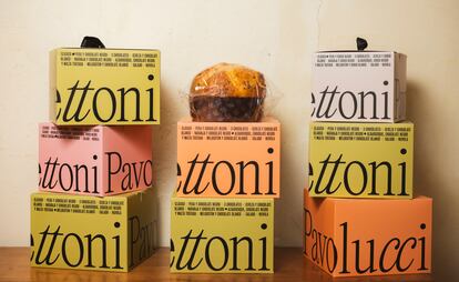 Los panettone Pavolucci en sus cajas en la tienda de las hermanas Chiara y Francesca.
