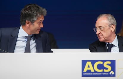 El consejero delegado de ACS, Juan Santamaría, junto al presidente del grupo, Florentino Pérez.