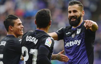 Siovas celebra el primer gol del partido.