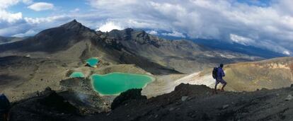 El lago Esmeralda en el parque nacional de Tongariro, en Nueva Zelanda.