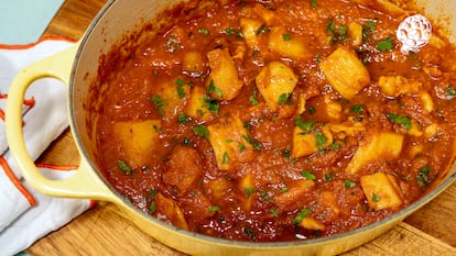 Choco en salsa al estilo canario.