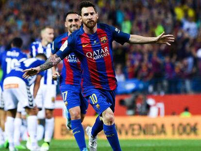 Messi marcou o primeiro e participou dos outros dois gols do Barça.