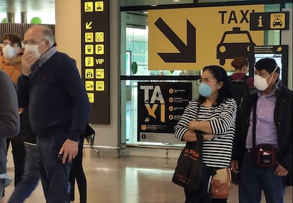 L'Aeroport de Barcelona aquest diumenge al matí.