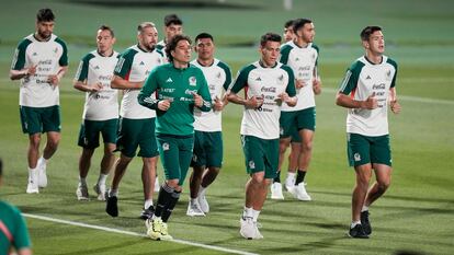 Los jugadores de México durante un entrenamiento, en Qatar.
