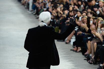 Chanel: Runway &#8211; Paris Fashion Week Womenswear Spring/Summer 2014