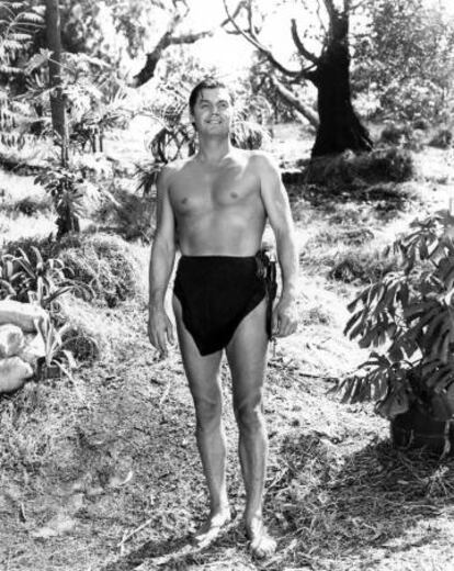 El primer Tarzán, Johnny Weissmüller, el ideal de hombre fuerte en los años 30 y 40 y sin atisbo de 'six pack'.