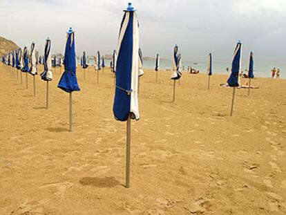 Playas vacías por culpa de la lluvia