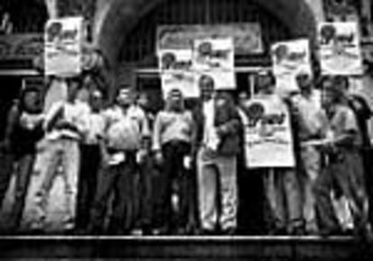 Miembros de la Unió de Llauradors durante una protesta en 1997.