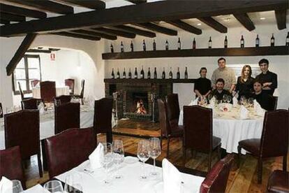 El equipo de cocina del restaurante Llantén en el comedor.