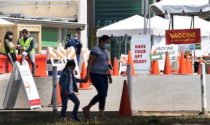 Centro de vacunación en Los Ángeles (California), el 27 de abril.