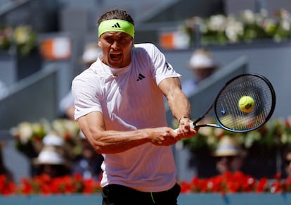 Zverev, este domingo en la pista Manolo Santana durante su partido ante Davidovich.