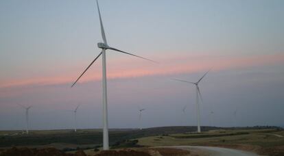 Parque eólico gestionado por Eolia.