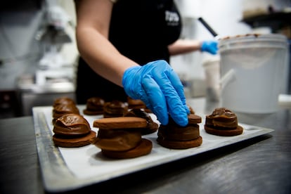 En la heladería Töto traen el dulce de leche desde Argentina.
