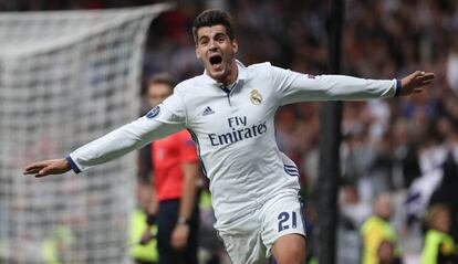 Morata celebra el segundo del Madrid.