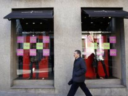 Escaparate de la tienda de moda Roberto Verino, en la calle Serrano de Madrid. EFE/Archivo