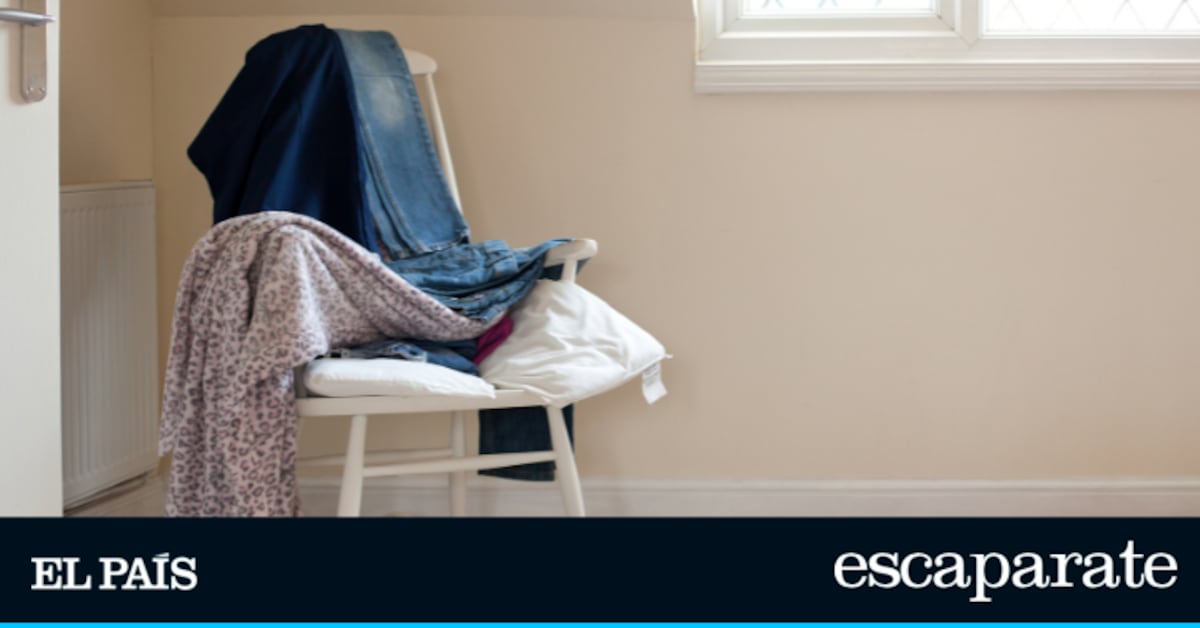 Dejaba mi ropa encima de la silla de la habitación hasta que descubrí este mueble