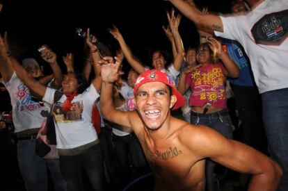 Simpatizantes de Ortega celebran la victoria.